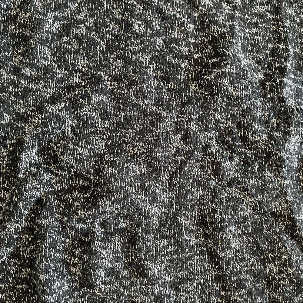 Black/white cropped knit sweater, size XS